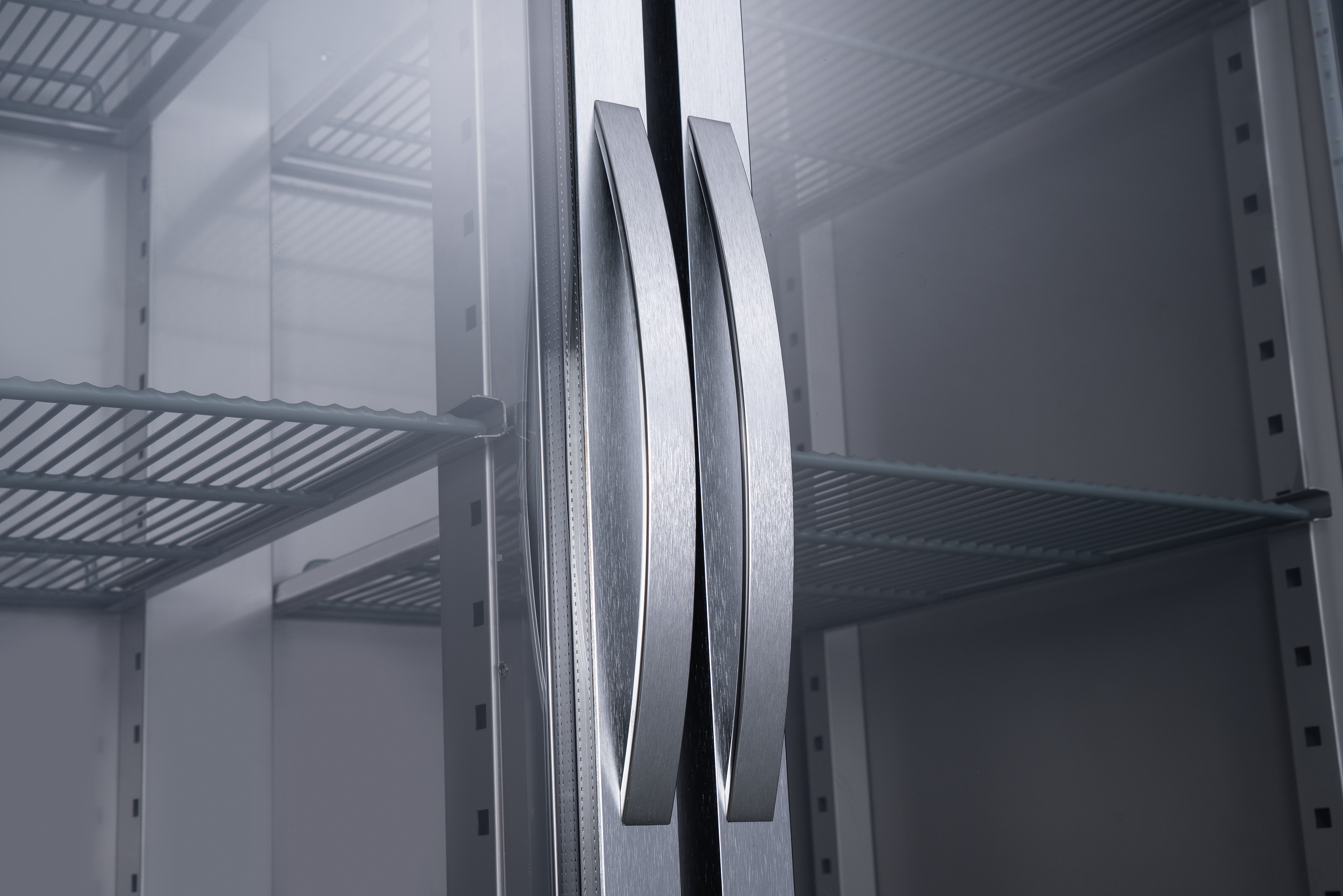 54″ Two (2) Glass Door Top Mounted Reach-In Refrigerator, 43.1 cu.ft. (1220 L), Stainless Steel