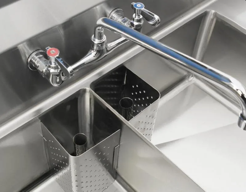 24″ x 24″ x 14″ 18-gauge stainless steel Two Tub Sink with 3.5″ Center Drain Without Drainboard