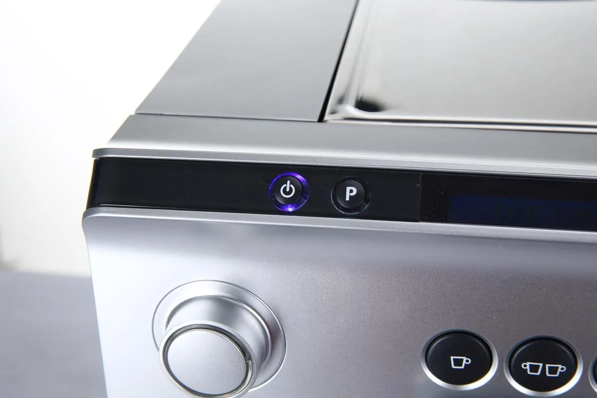 Espresso Machine with 1.9 L Water Tank Capacity