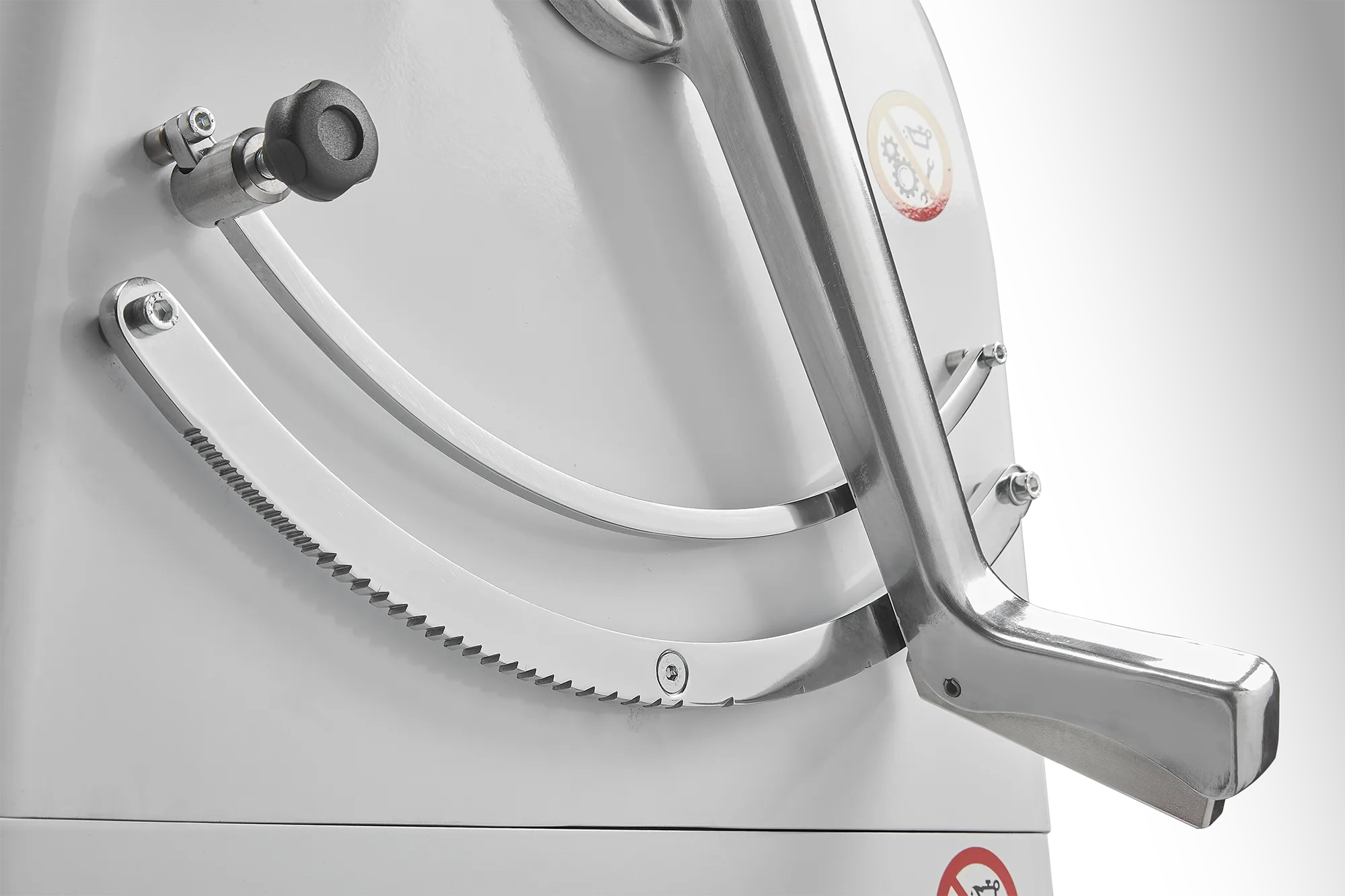 Avancini Kemplex SF600 17.6 lb (8 kg) Dough Sheeter Floor Model with 60″ Table – 750W, 220V, 1 Phase