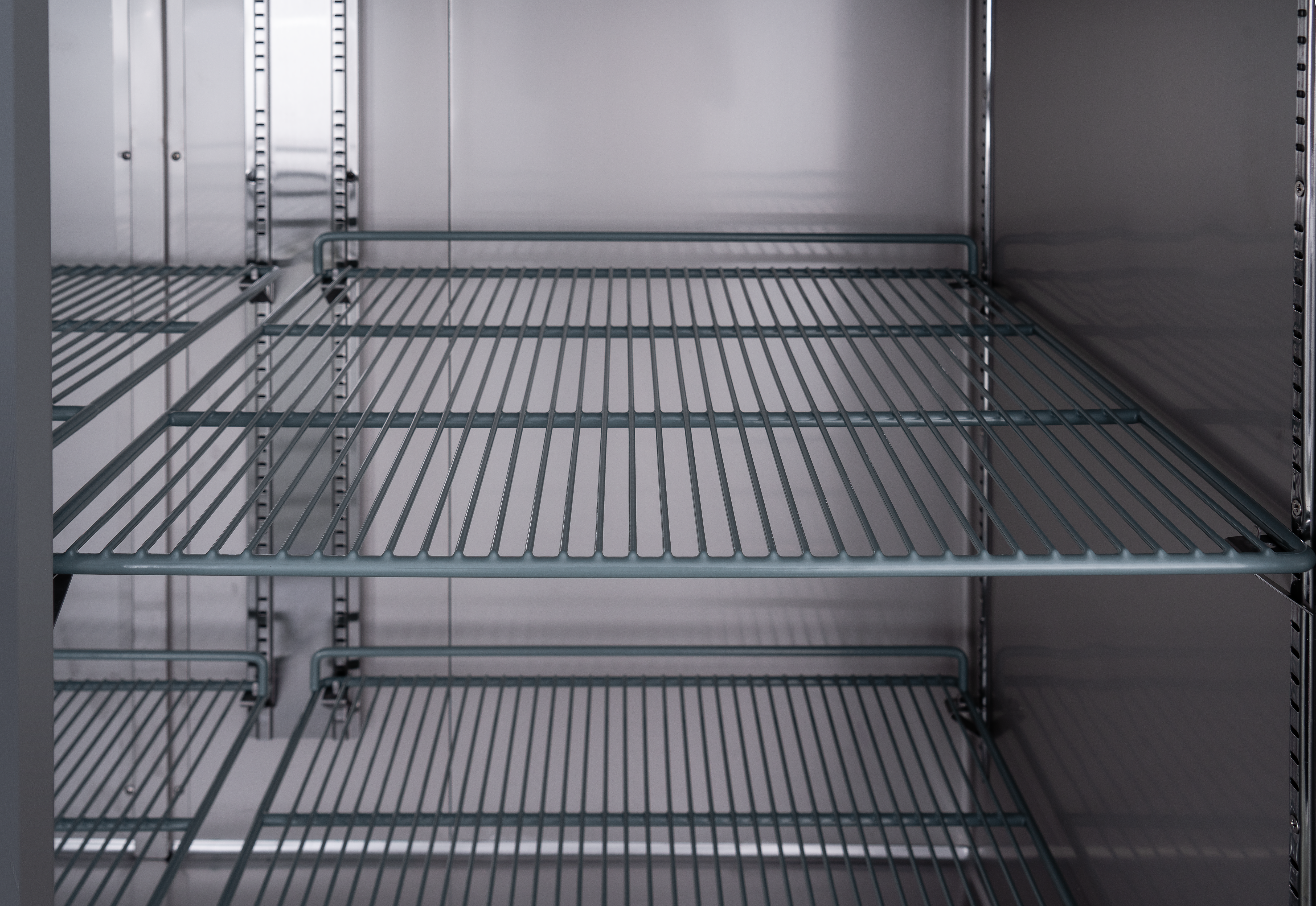 81″ Three (3) Glass Door Reach-In Refrigerator, 72 cu.ft. (2,024 L), Stainless Steel