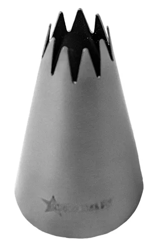 26 Piece Seamless Stainless Steel Cake Decorating Set