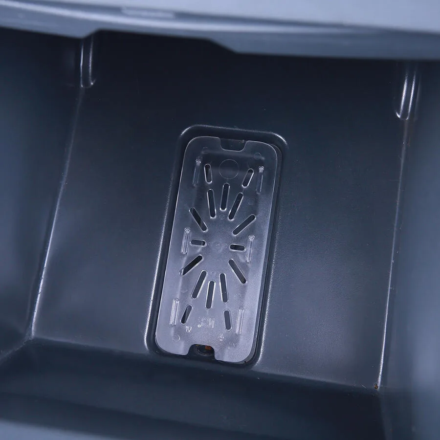 Insulated Ice Caddy with Sliding Lid and 125lb / 57kg Capacity