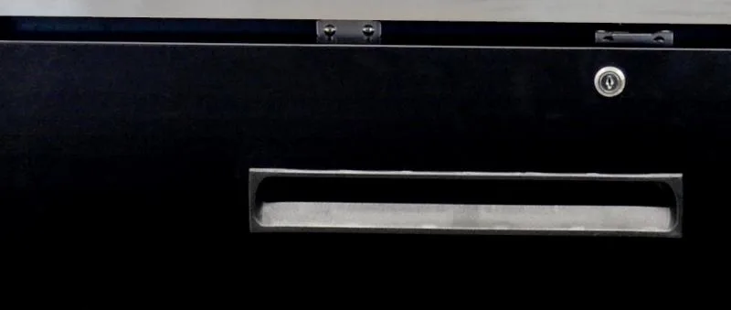 90″ Three (3) Door Kegerator / Beer Dispenser with 2 Taps, 32 cu.ft. (916 L)