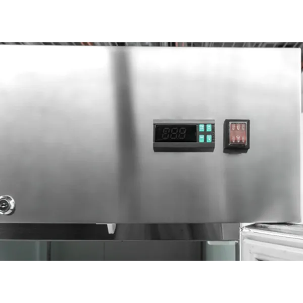 29″ One (1) Door Reach-in Freezer, 23 cu.ft (650 L), Stainless Steel