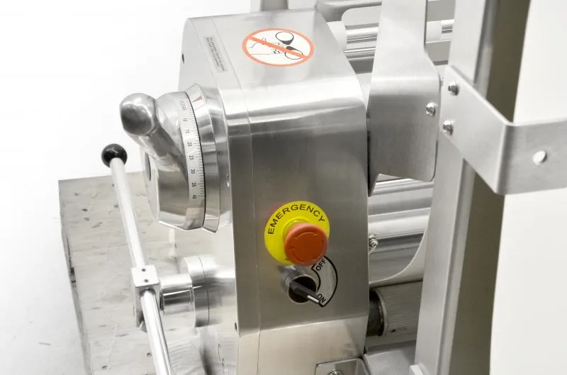 Stainless Steel Table Top Dough Sheeter with 88" Conveyor Length – 0.75 HP (550 W), 220 V, 1 Phase