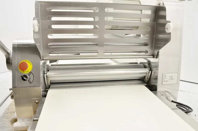 Stainless Steel Table Top Dough Sheeter with 88" Conveyor Length – 0.75 HP (550 W), 220 V, 1 Phase