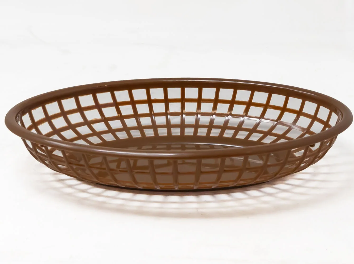 9 1/4″ x 5 3/4″ Plastic Oval Fast Food Serving Basket- Brown